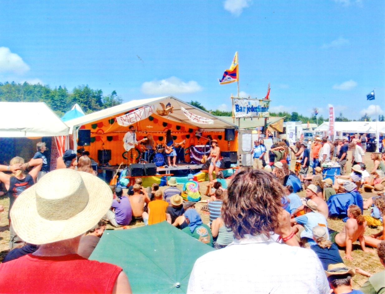 HURRA – die Open Air Festival Saison startet am 30.04. mit ROCK IN DEN MAI !